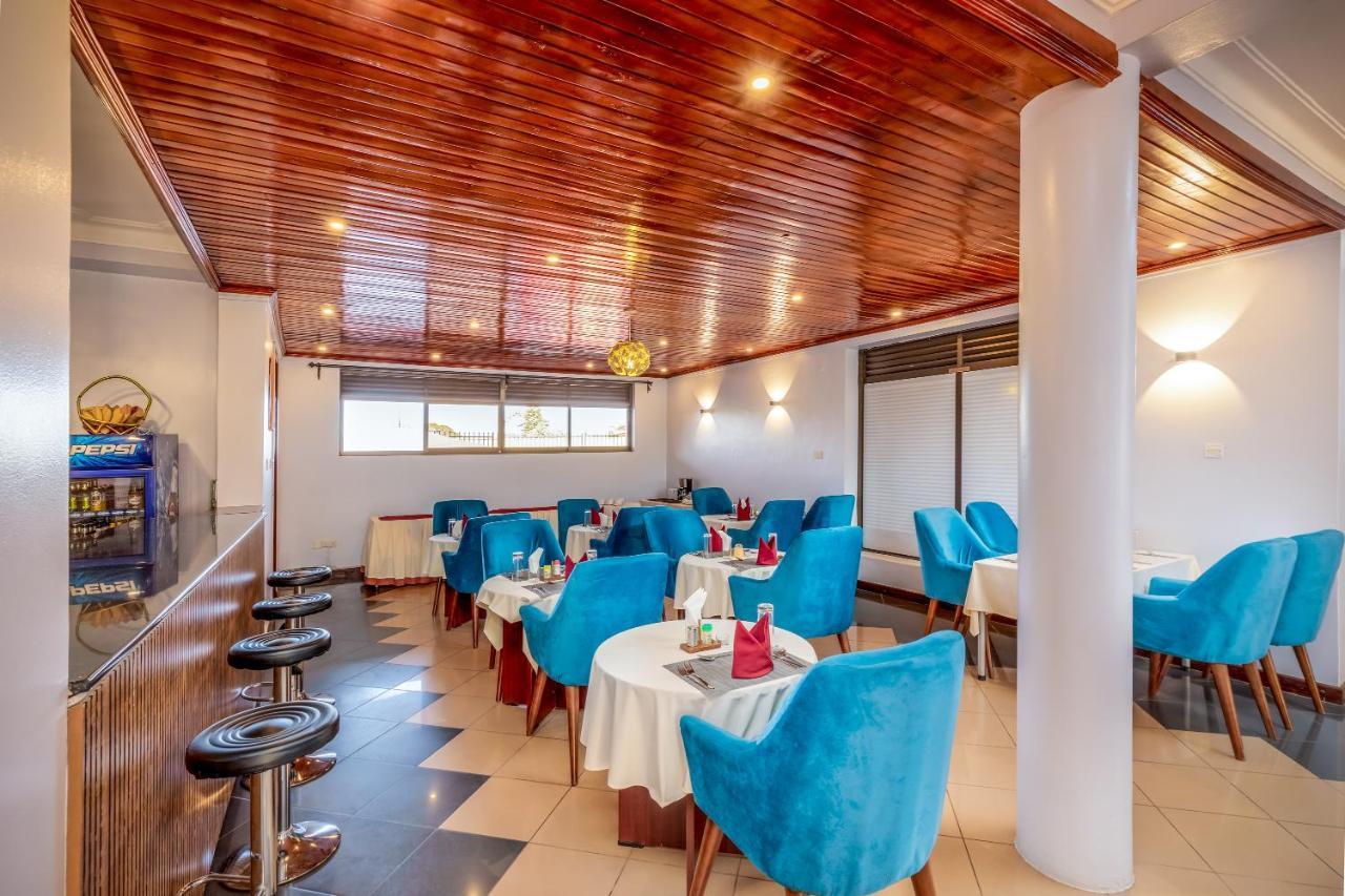Entebbe Traveller'S Hotel Εξωτερικό φωτογραφία