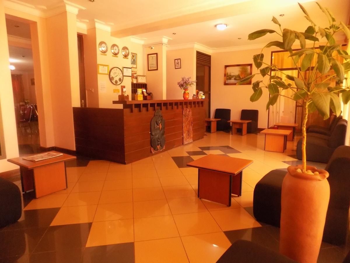 Entebbe Traveller'S Hotel Εξωτερικό φωτογραφία