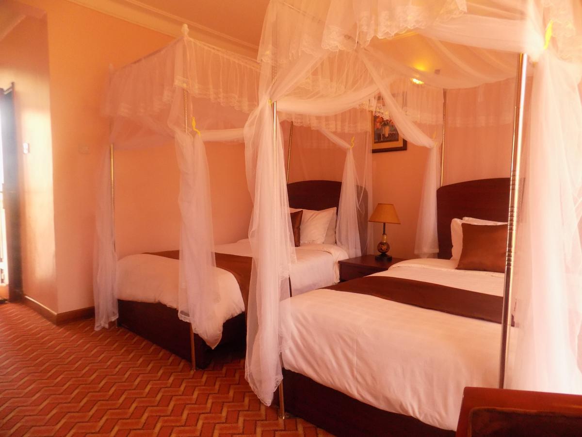 Entebbe Traveller'S Hotel Εξωτερικό φωτογραφία
